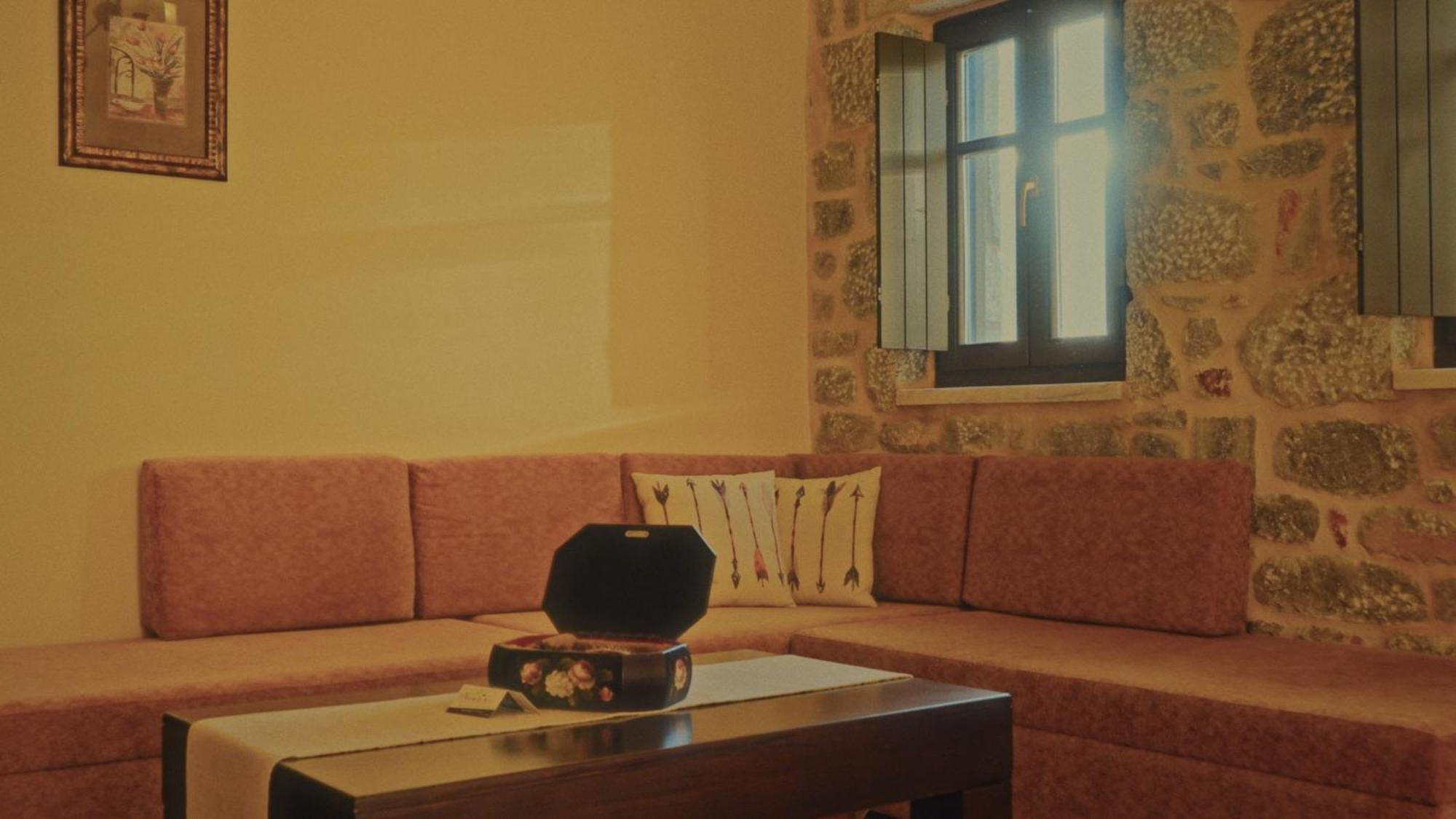 Onar Mani Suites Neo Oitilo Ngoại thất bức ảnh